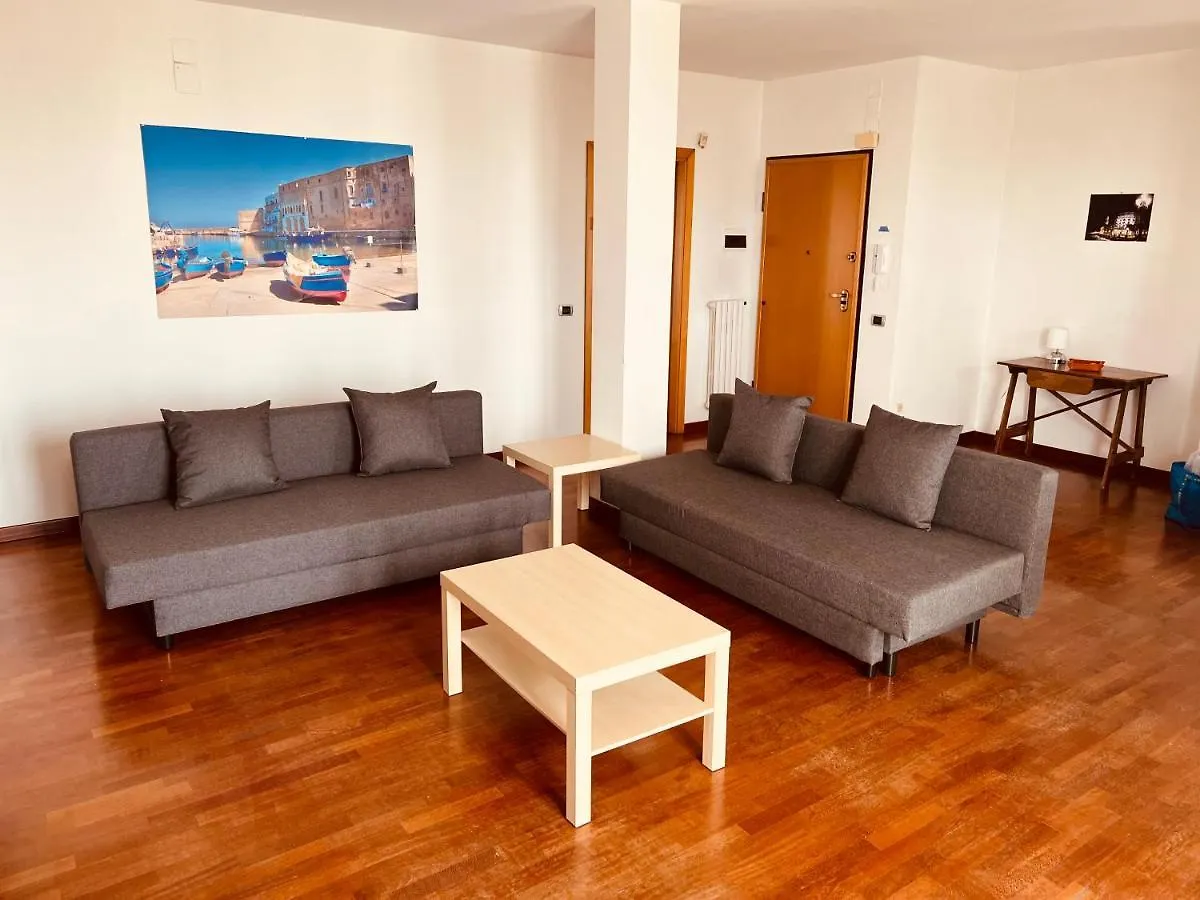 Faro Exclusive Suite Bari Italia